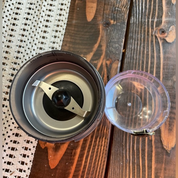 *SALE* Hamilton Beach Coffee Bean Grinder - Picture 4 of 4